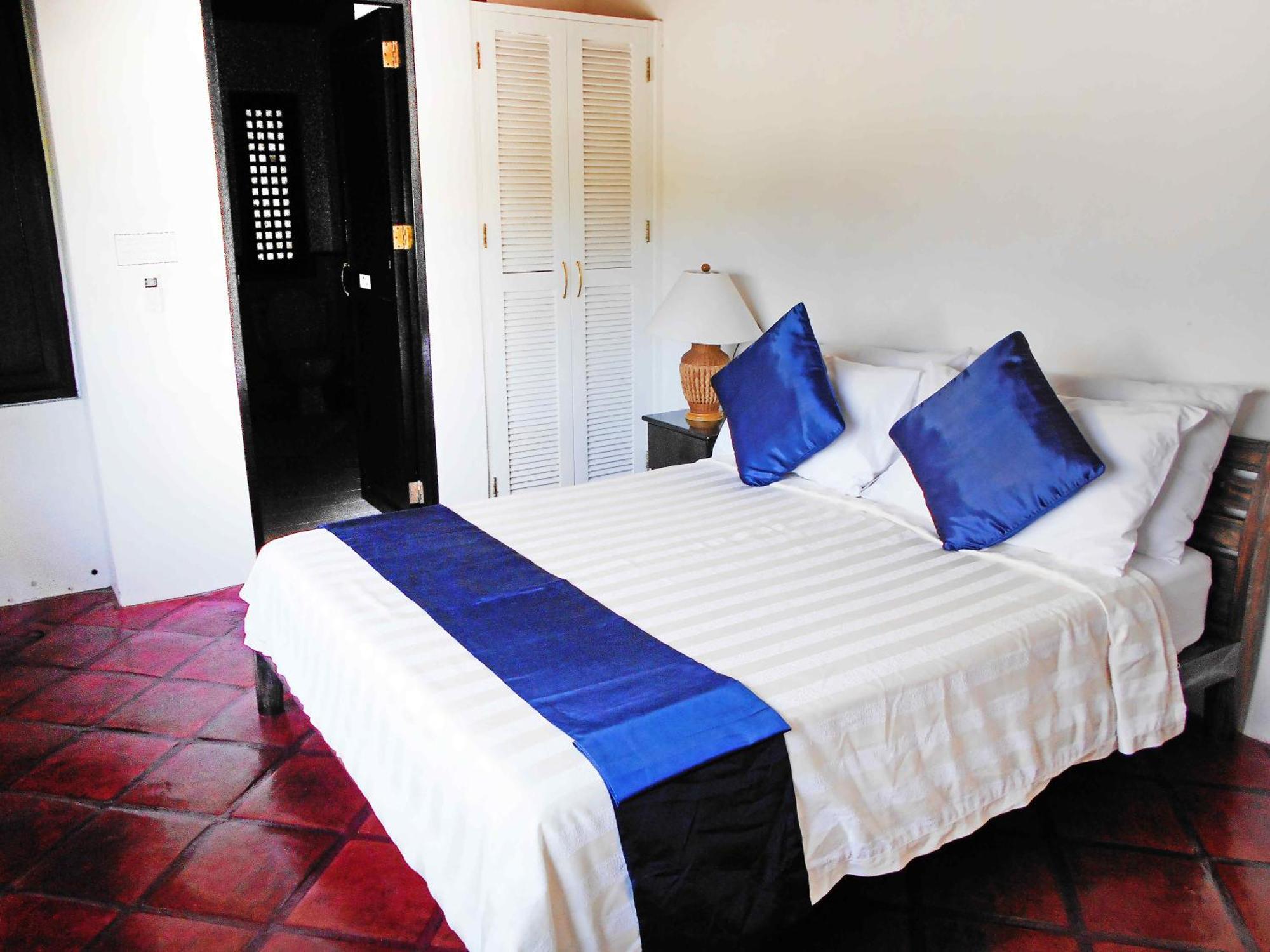Out Of The Blue Resort Puerto Galera Cameră foto